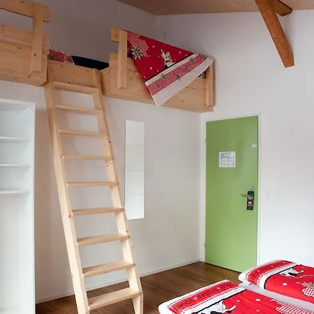 Valley Hostel *